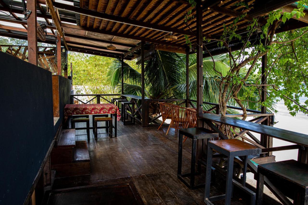 Tioman Cabana Bed & Breakfast Kampong Ayer Batang Dış mekan fotoğraf